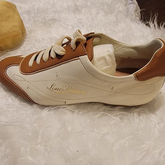 Never worn Louis vuitton shoes with original dust bag and box. - Picture 1 of 8